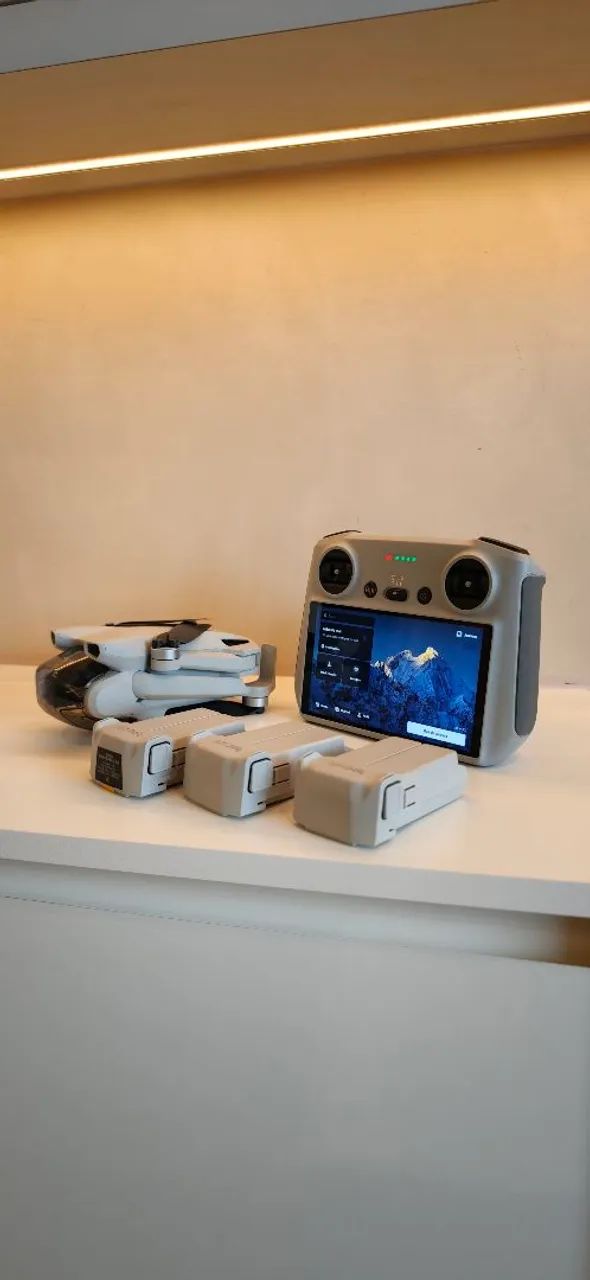 Drone Dji Mini 3 Fly More combo RC - controle com tela - Foto 2