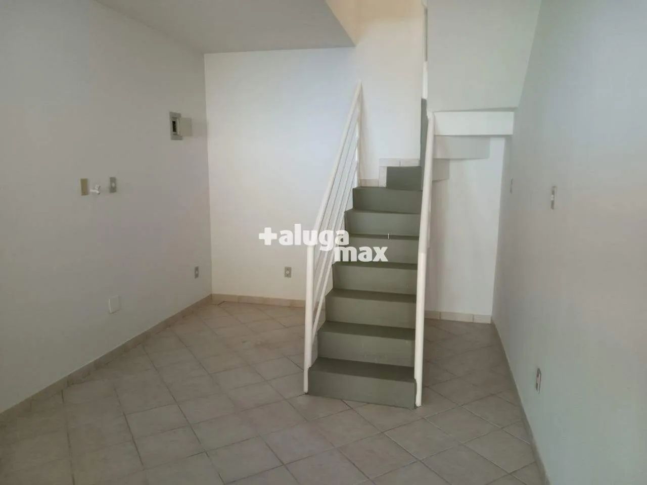 Aluguel - Casa de 01 quarto (suíte) no Estoril - Foto 3