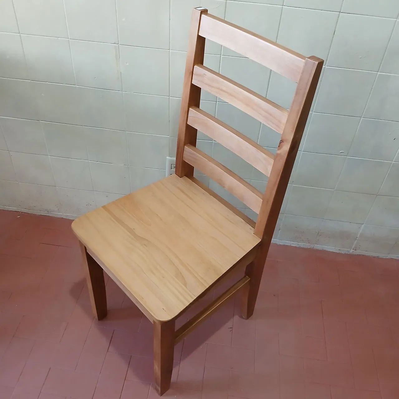 Conjunto Mesa com 4 cadeiras  - Foto 2
