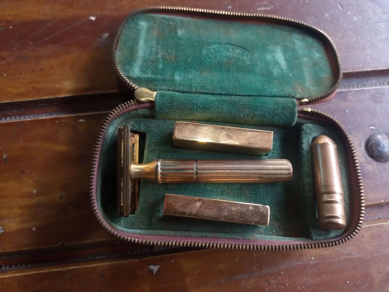 Estojo de Barbear vintage Gillette Tech anos 1930/1950.