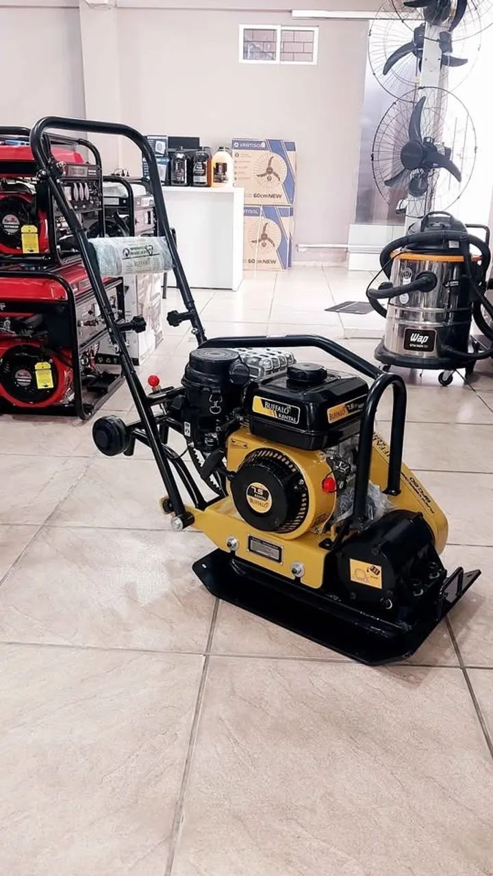 Placa Vibratória a gasolina 65kg e motor 7.5hp Buffalo Rental - Loja/Novo