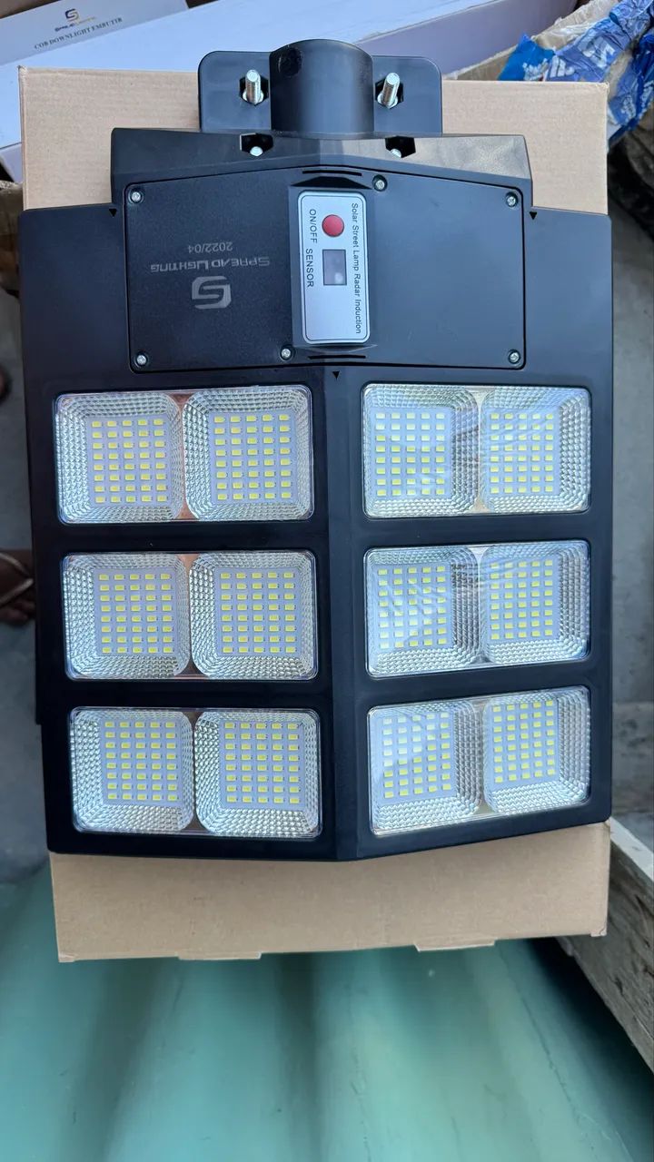 LUMINÁRIA SOLAR LED