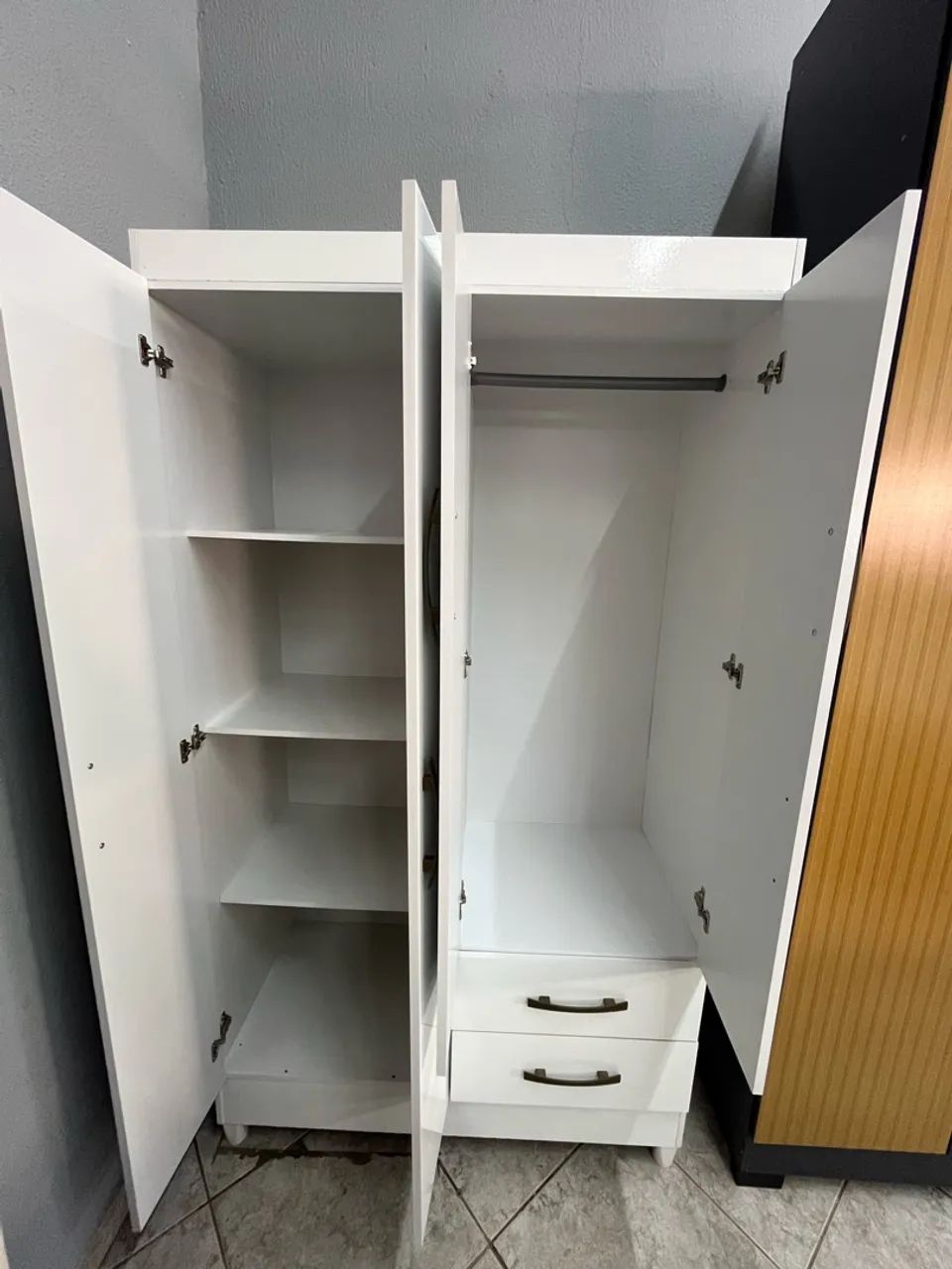 Guarda roupas de solteiro  - Foto 2