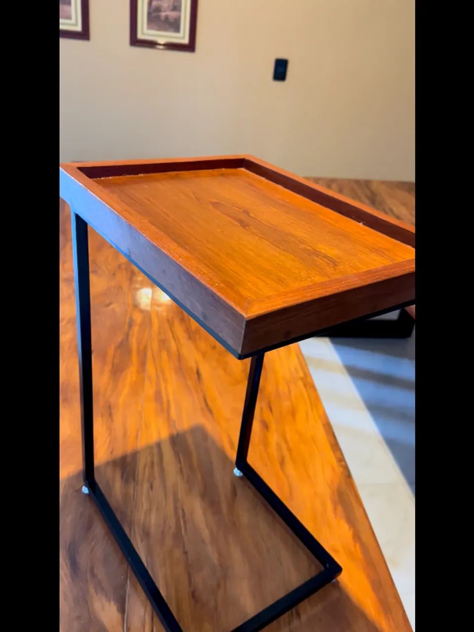 Mesa lateral
