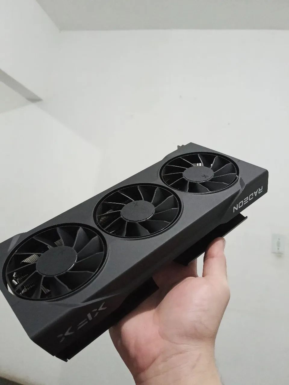 AMD RX 9060 XT 16GB