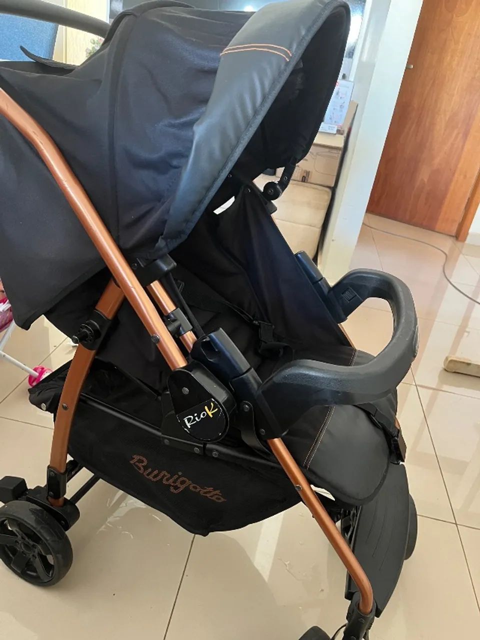 Carrinho de bebê Burigotto Rio K