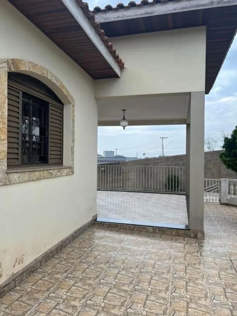 Casa de três dormitórios com piscina - Foto 5