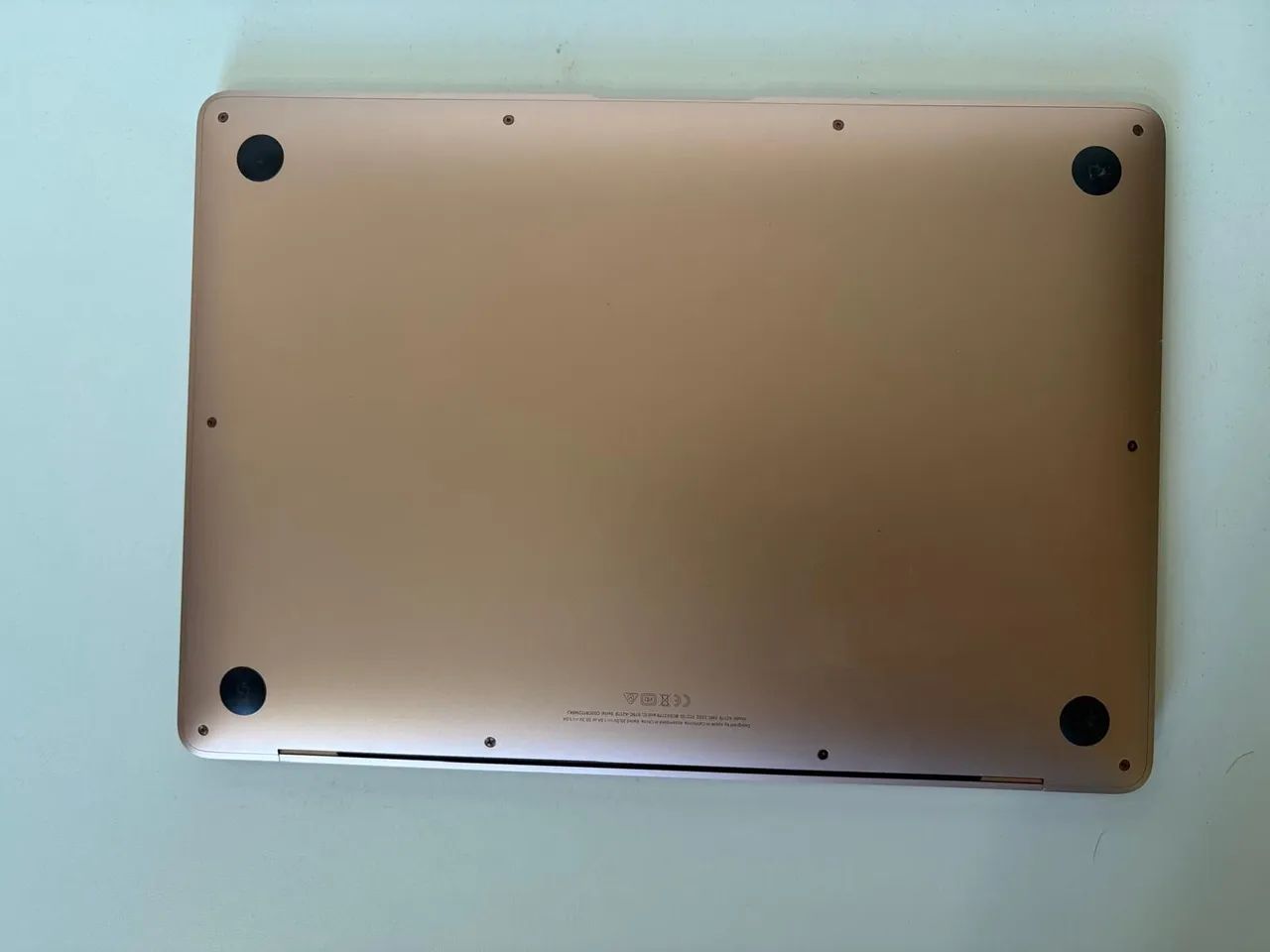MacBook Air 2020 - i5. 512gb. 8gb memória. Estado de novo
