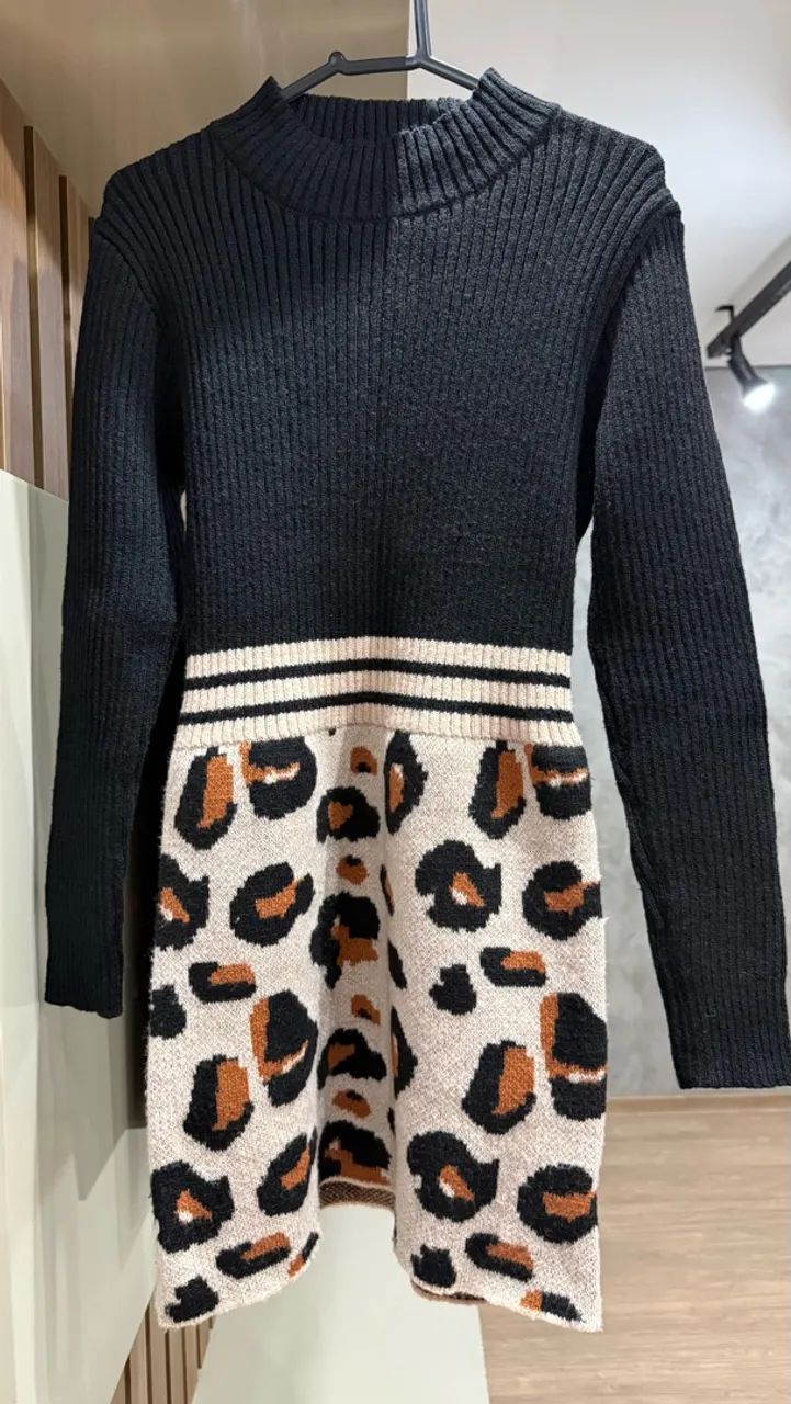 Vestido Tricô M Preto com Oncinha  