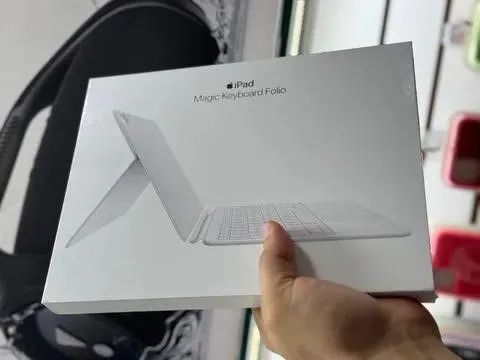 Teclado Magic keyboard Folio - Ipad 10 e Ipad 11 A16 - Caixa lacrada - Em ate 18x