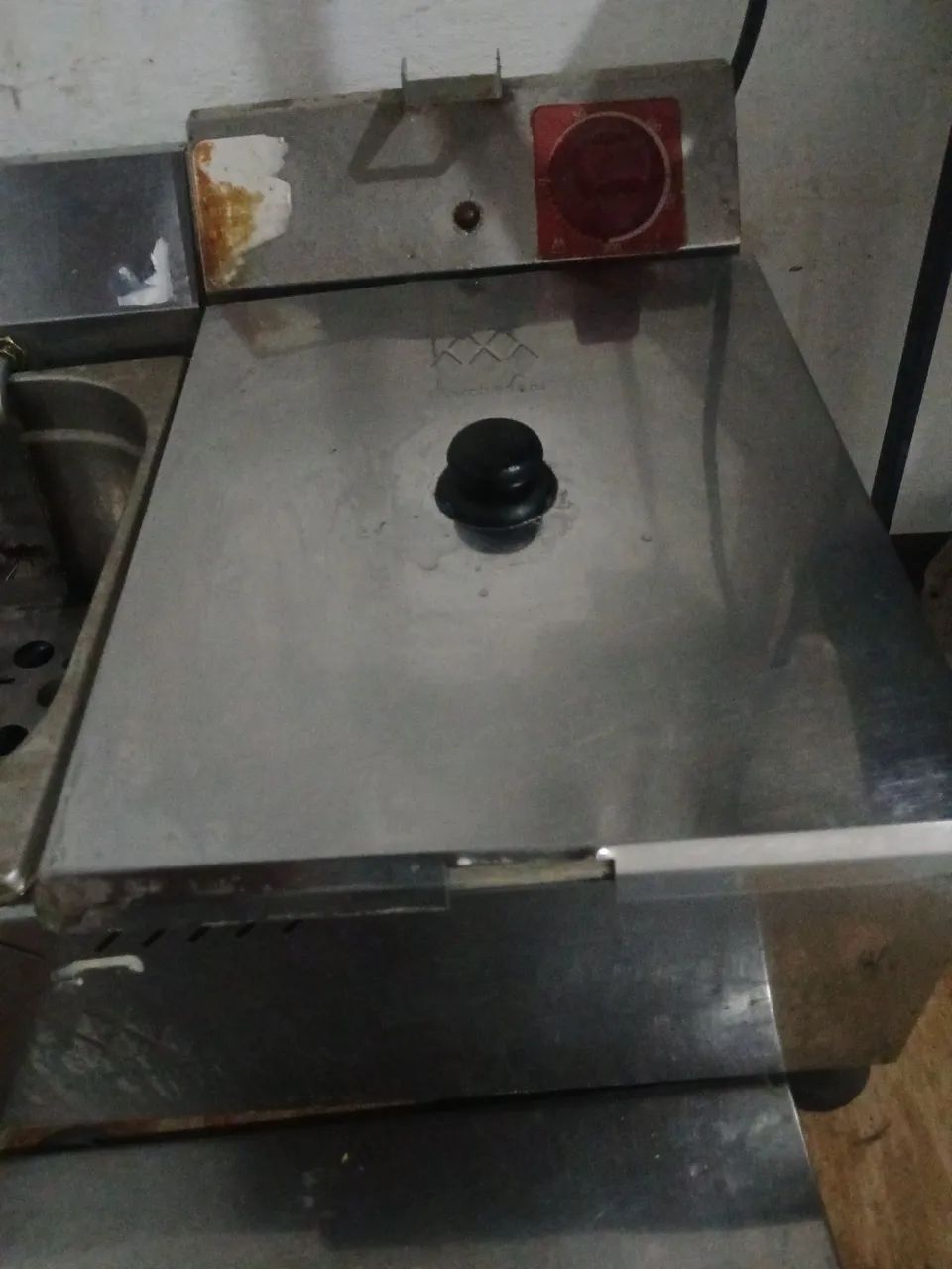 Vendo fritadeira elétrica 2 cuba  - Foto 3