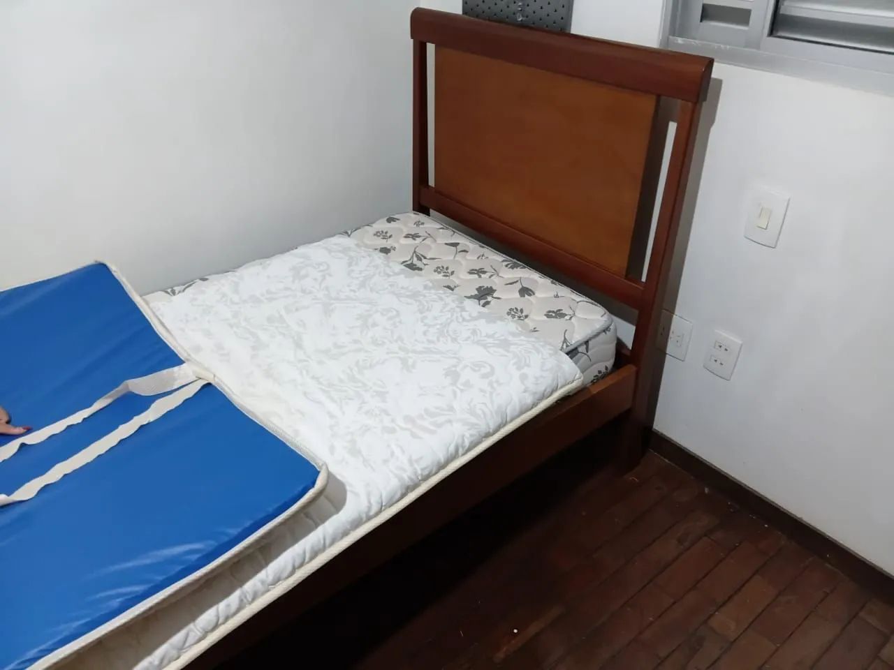 Cama de novo em madeira com colchão e pilon - Foto 4