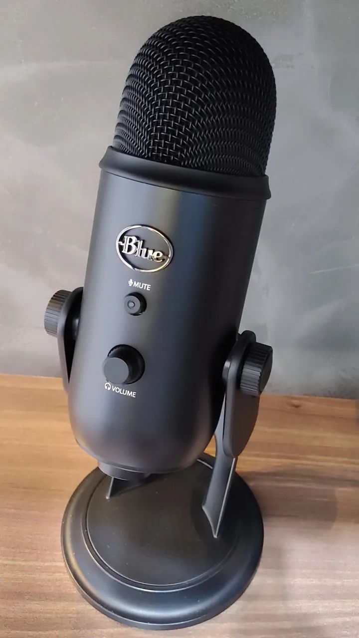 Microfone Condensador - Logitech: Blue - Yeti (Blackout)