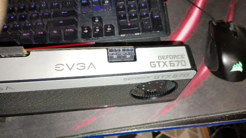 GTX 670 2Gb (USADA) - Foto 5