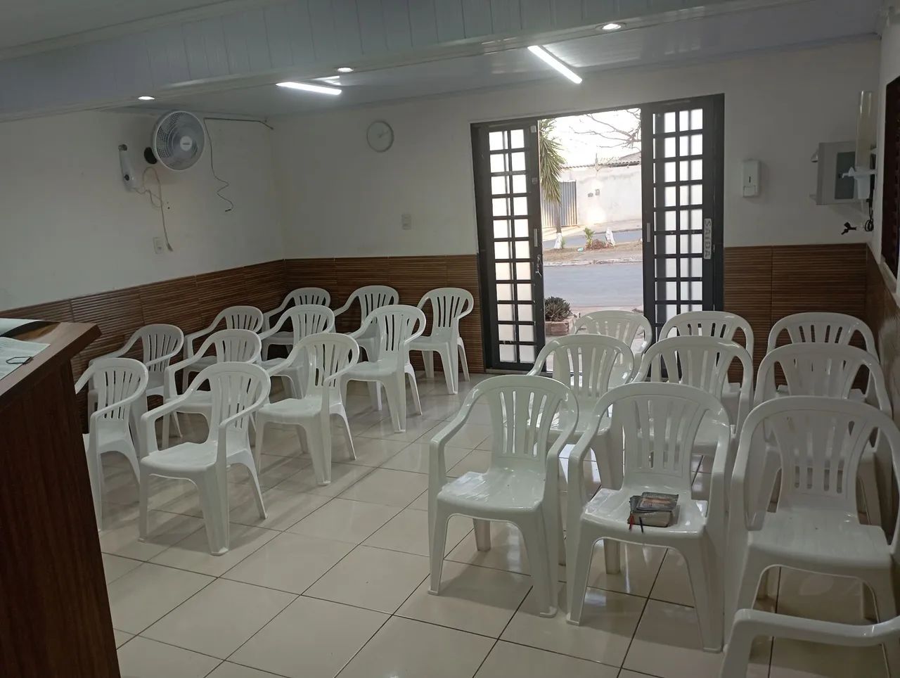 Aluga-se Templo Religioso Evangélico Completo (  - Foto 4