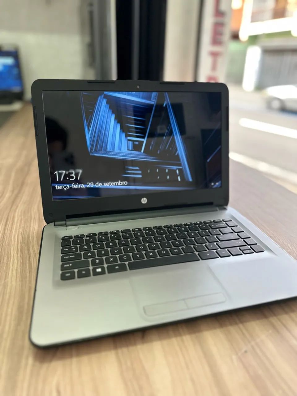 Notebook HP - Para estudo ou trabalho leve - Foto 2