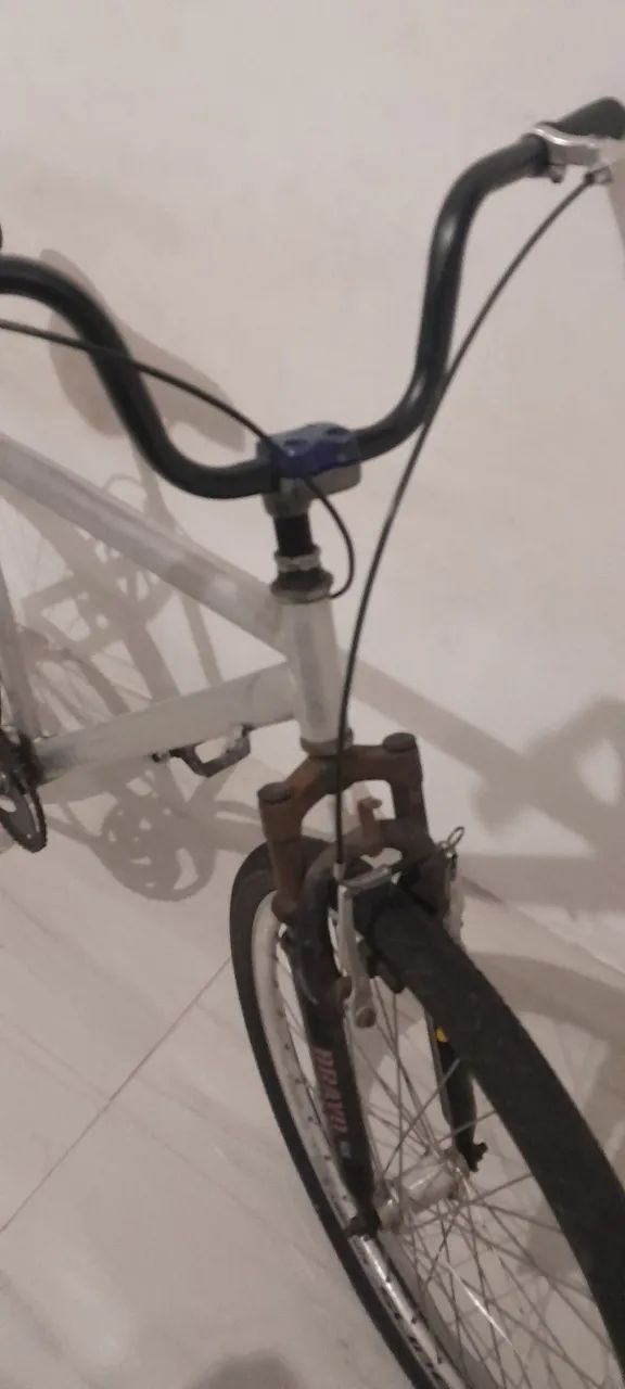 BICICLETA ARO 26 QUADRO DE ALUMÍNIO  - Foto 2