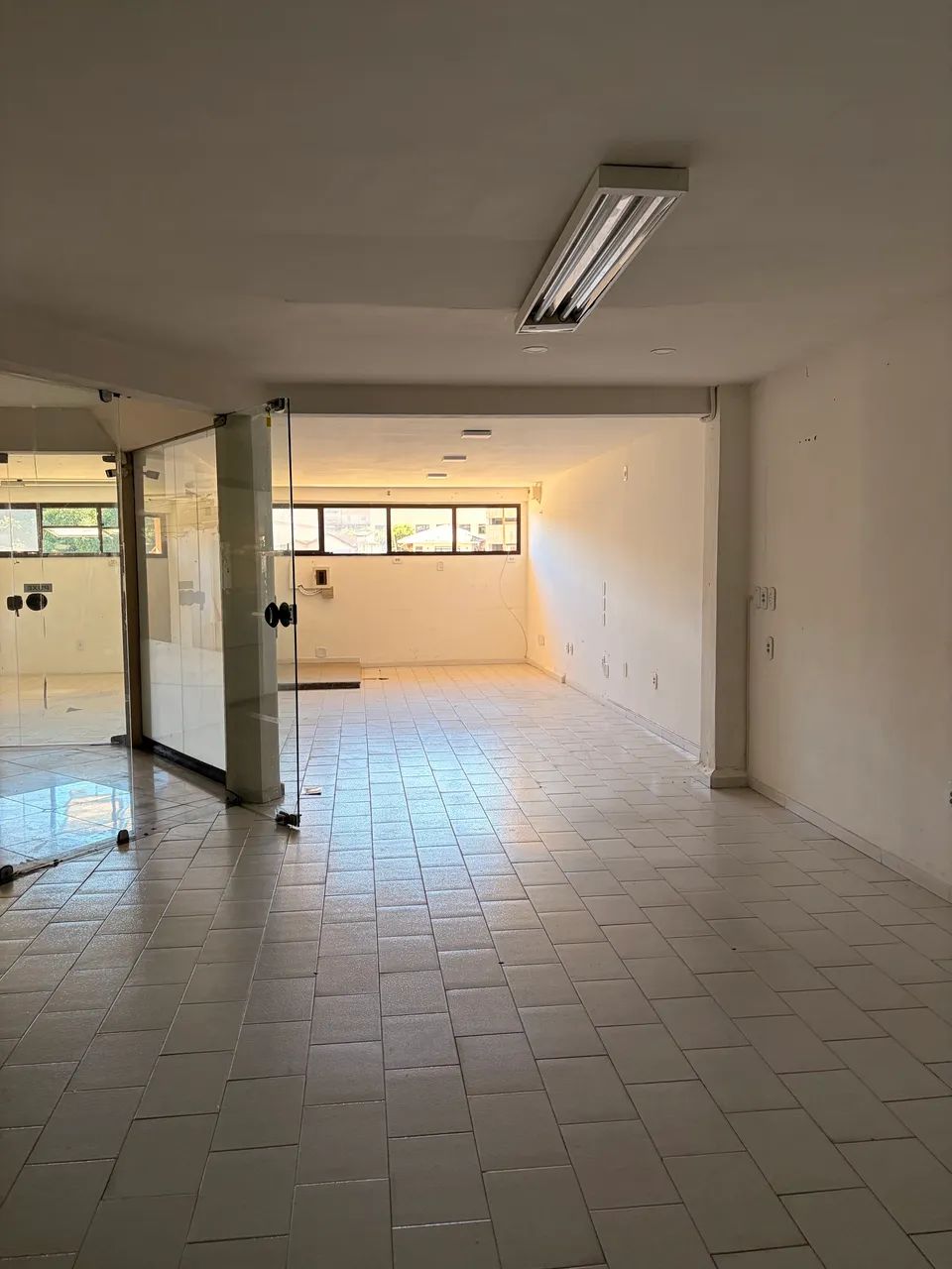 Lojas / Salas Comerciais para Alugar no Centro de Cachoeiro - Foto 4