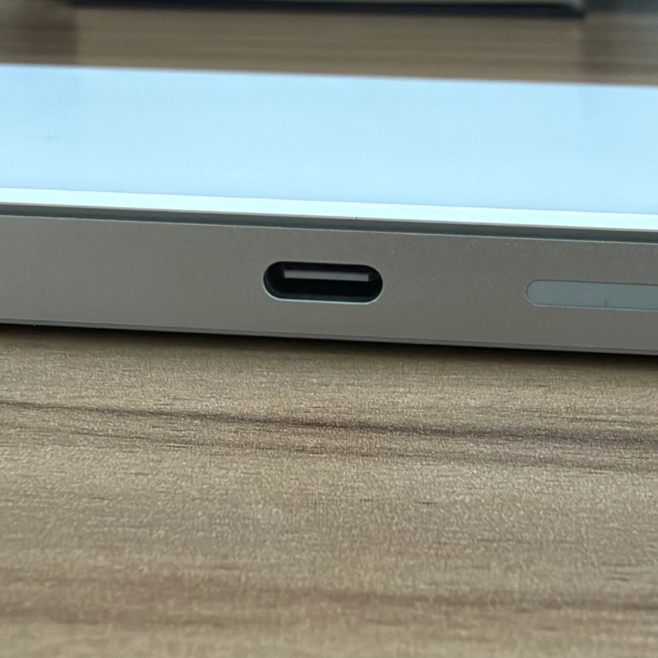 Apple Magic Trackpad USB-C - Periféricos e Acessórios de