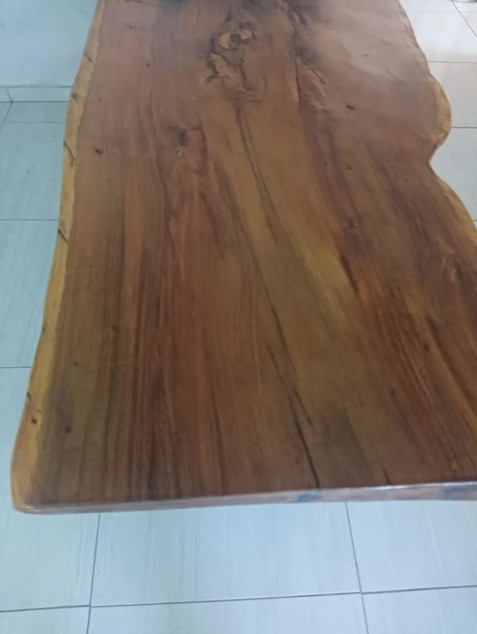 Mesa de madeira maciça  - Foto 3