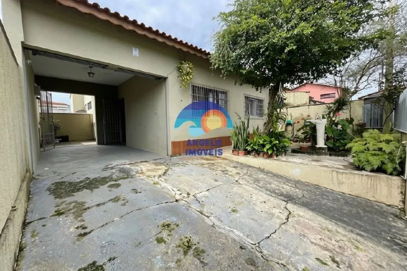 Casa para Locação com 3 Dormitórios, Suíte e Churrasqueira