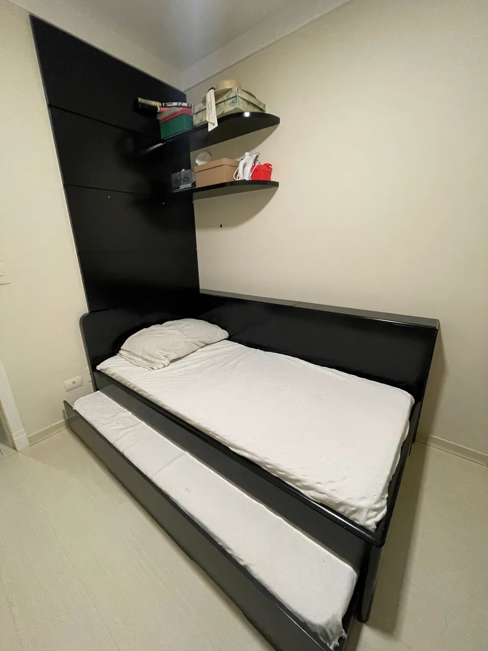 Cama de Solteiro Bicama Completa com 2 Colchões, Baús e Prateleiras - Foto 2