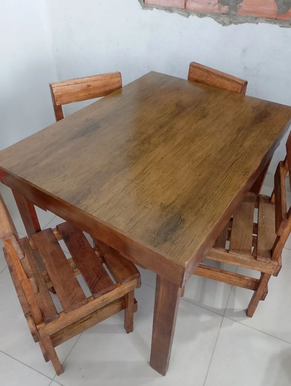 Mesa com quatro cadeiras  - Foto 3