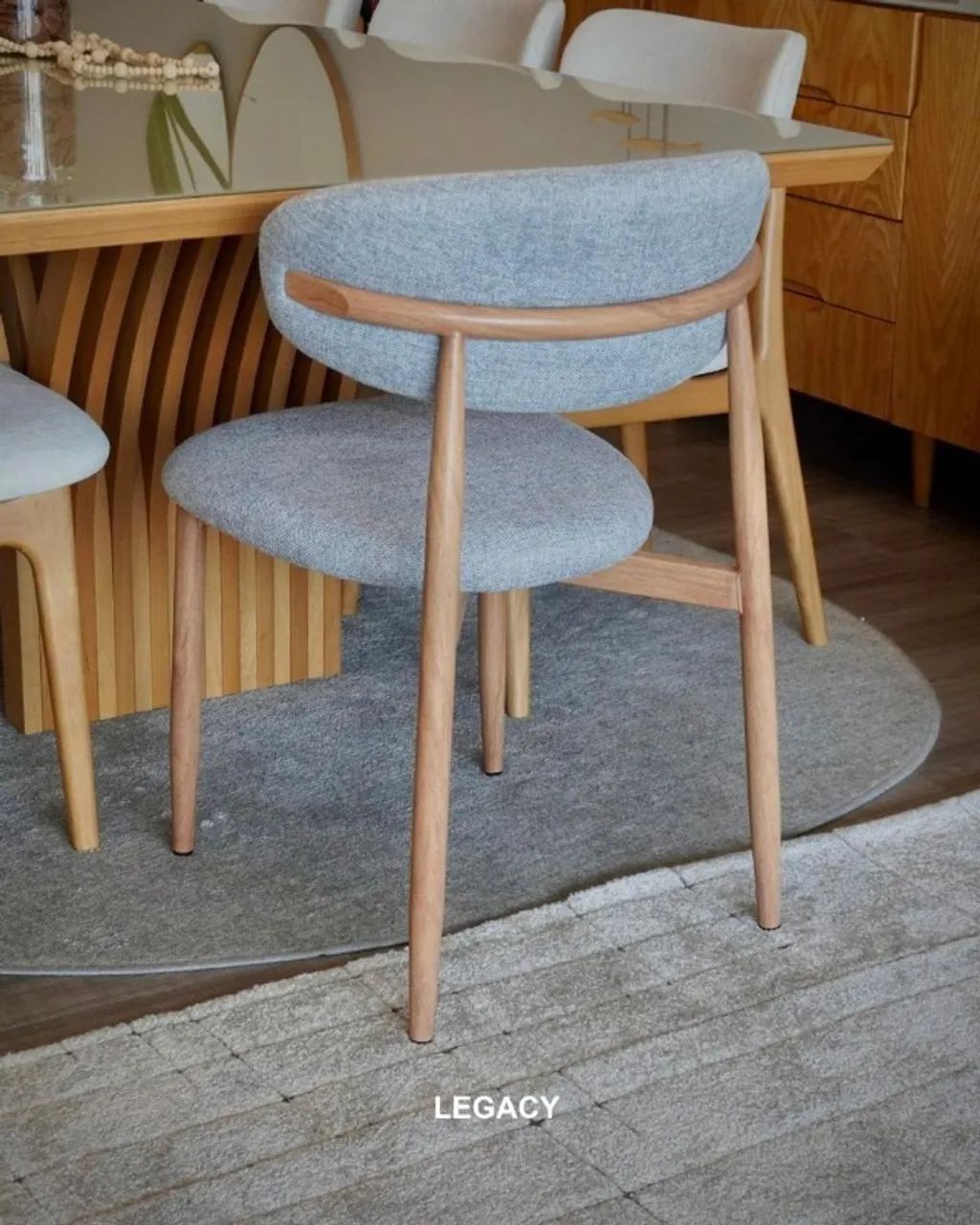 Cadeira Lucy - Design Moderno, Leveza e Durabilidade - Foto 6