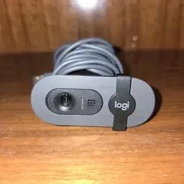 WEBCAM Logitech Brio 100 - Foto 3