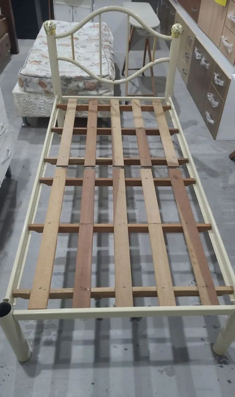 Cama usada(OBS:Leia a descrição)