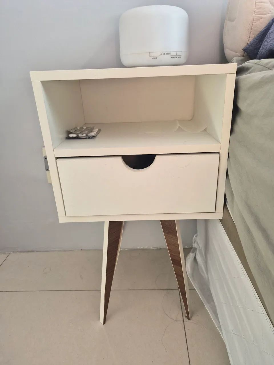 Mesa de cabeceiras  - Foto 2