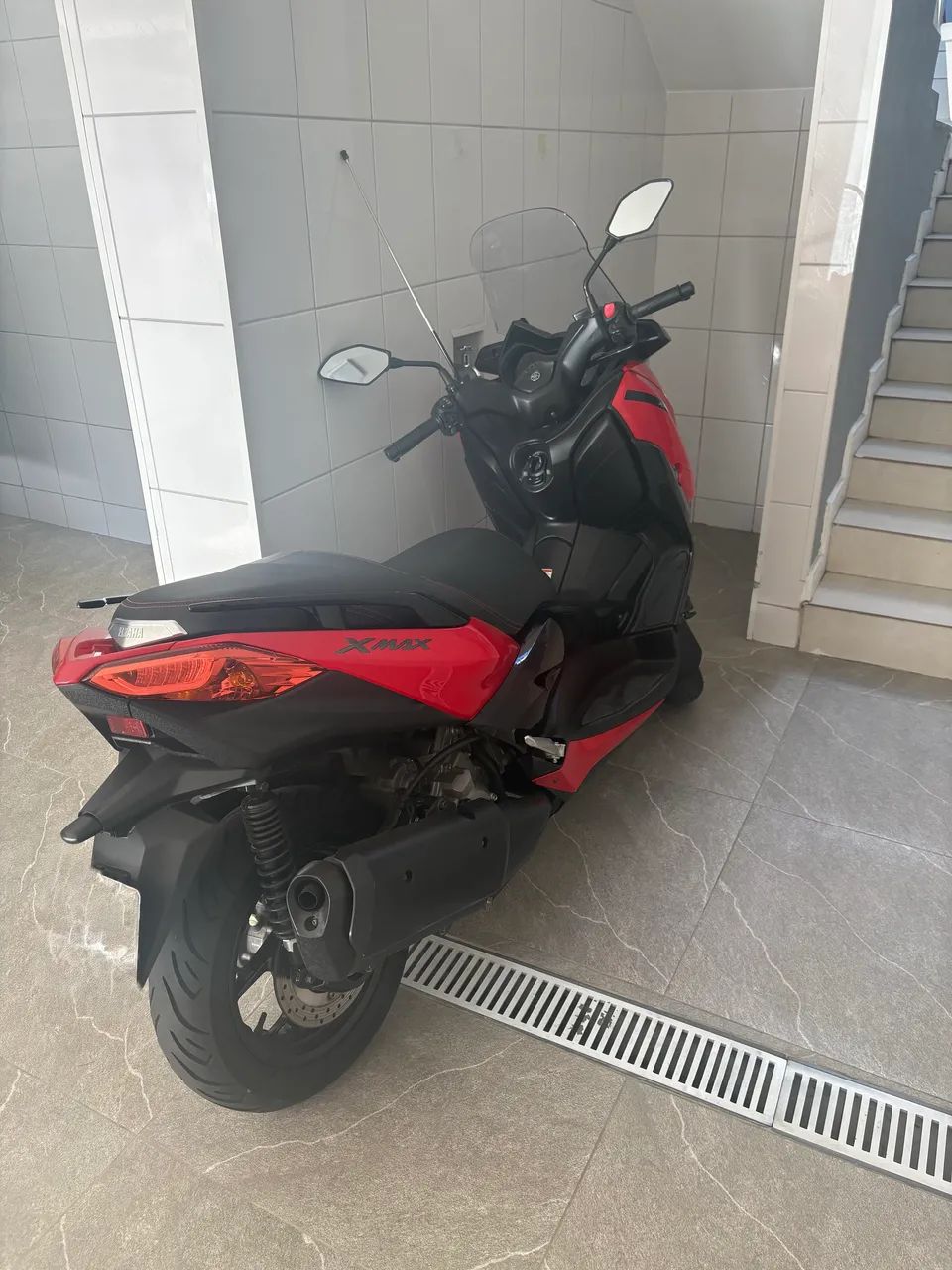 X-MAX YAMAHA MUITO NOVA 