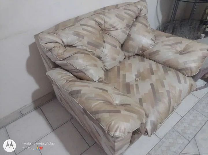 Promoção para hoje poltrona antiga com desenhos geométricos retirar centro de Sorocaba  - Foto 3
