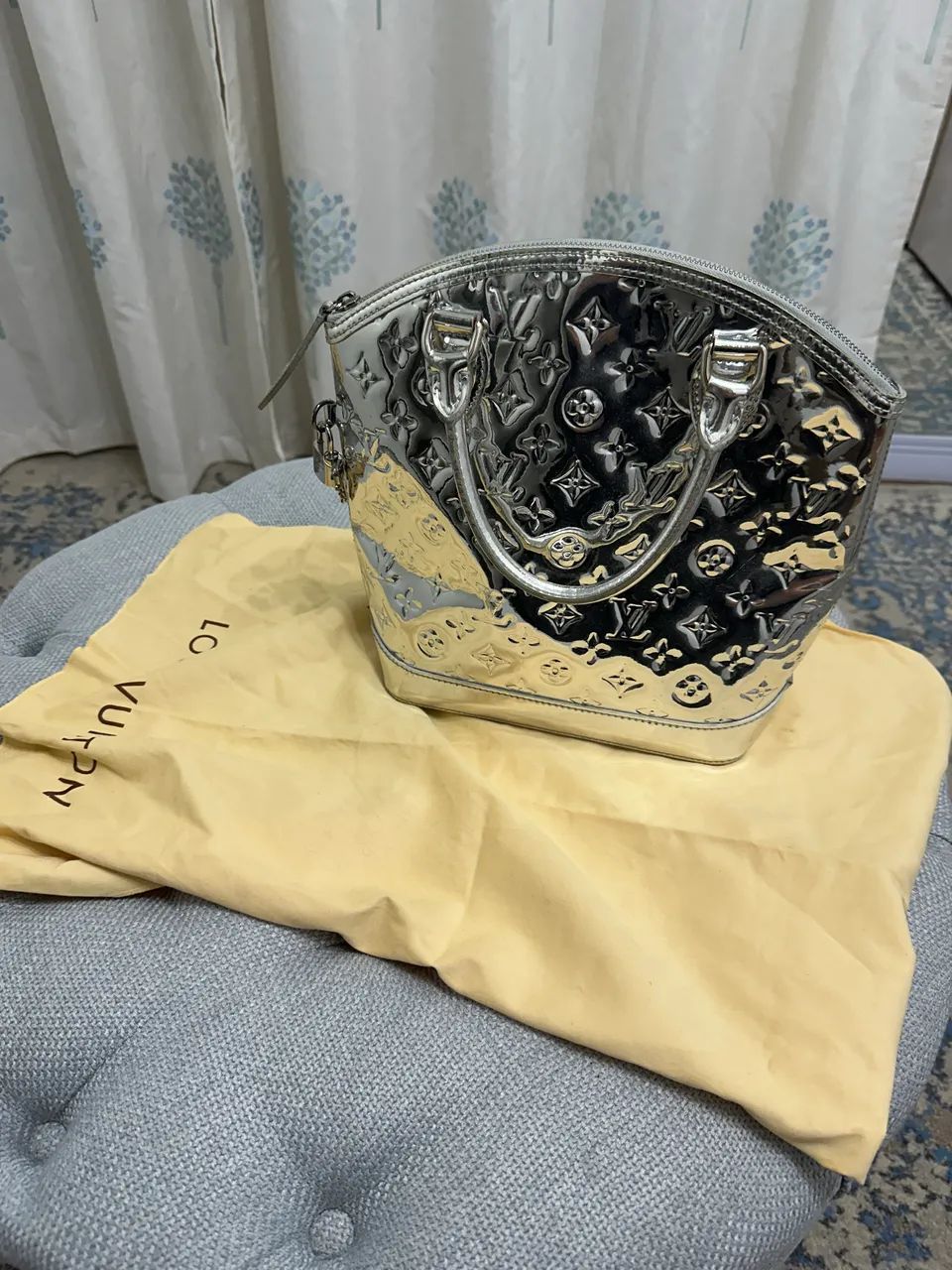 Bolsa Louis Vuitton - Foto 4