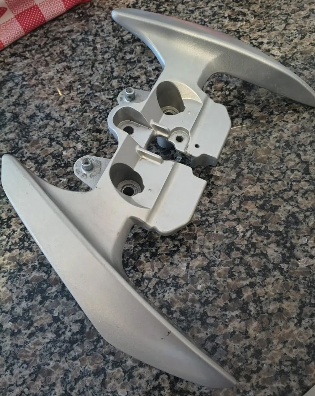 VENDO ALÇA TRASEIRA  - Foto 2