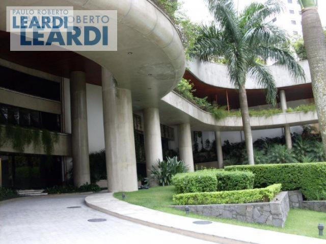 Apartamento Padrão
