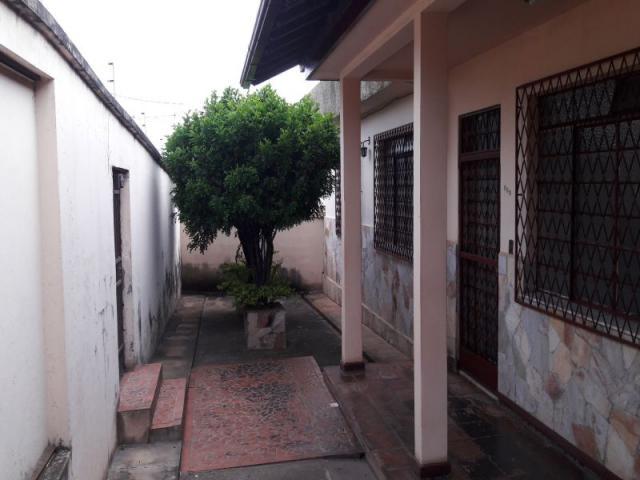 Casa com 04 quartos 02 vagas e ótima localização - Foto 19