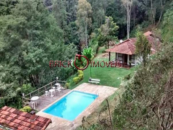 Excelente sítio com 80 mil metros quadrados. teresópolis- friburgo