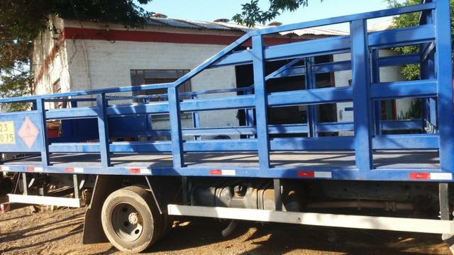 Carroceria para gas GLP 5,5 mts - Foto 4