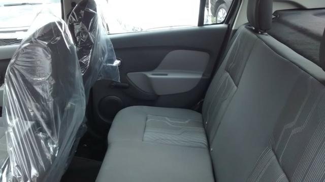 Renault Logan Expression 1.6 Manal 2019 - Foto 13
