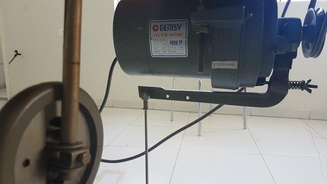 Máquina de Costura Industrial Reta - Foto 3