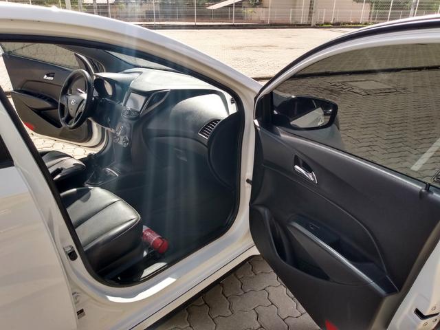 Hyundai HB20 1.0 Comfor Spicy ano 2015 - Foto 9