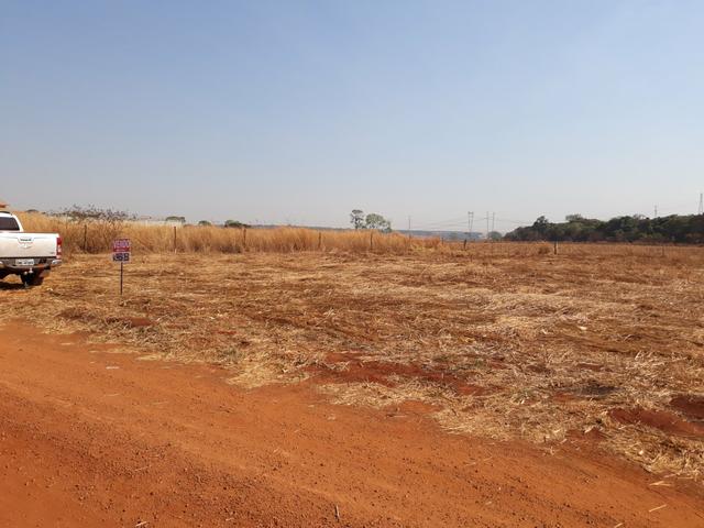 Área 5 km de Rio Verde,previsão esse ano para asfalto ,ao lado do futuro anel viário