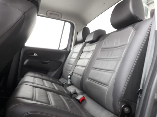 VW/Amarok 2.0 Highline 4x4 CD 16v TB 2017/2018 Cinza - Foto 9