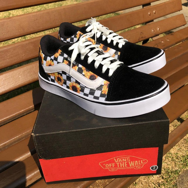 vans de girassol