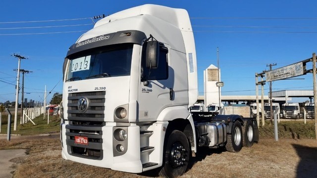 VW 25.390 6X2 CONSTELLATION