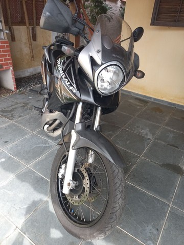 VENDO HONDA 700 TRANSALP ANO 2011