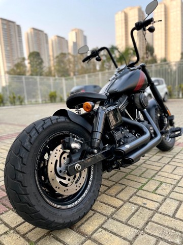 FAT BOB  BOBBER PERSONALIZADA 