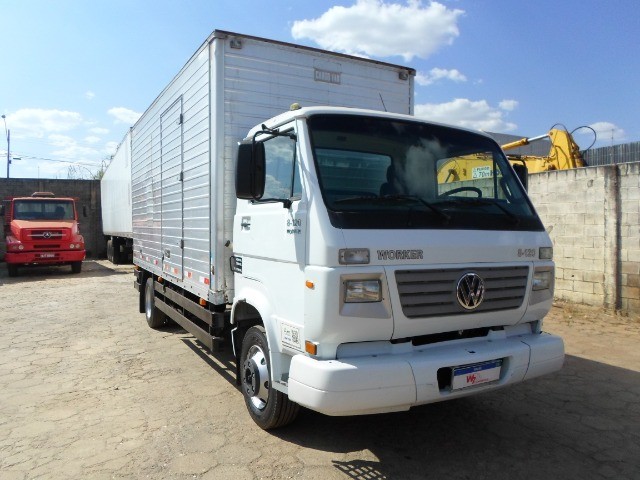 VW 8120 ANO;2010/2010 BRANCO BAU DE 5.00 METROS