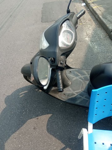 VENDE MOTO 2012 HONDA 110 CILINDRADAS AUTOMÁTICA